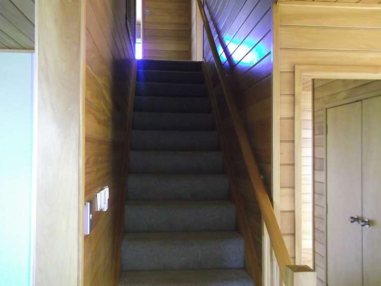 243 Hill Road The Gardens_16