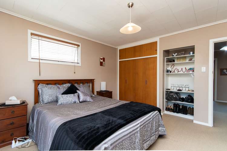 26 Surrey Street Taradale_16