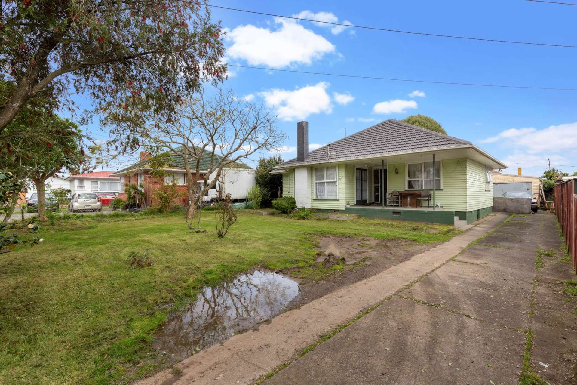 245 Robertson Road Mangere East_0