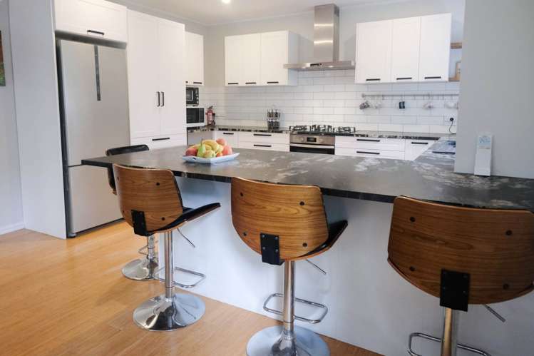 19 Wyoming Avenue Murrays Bay_4