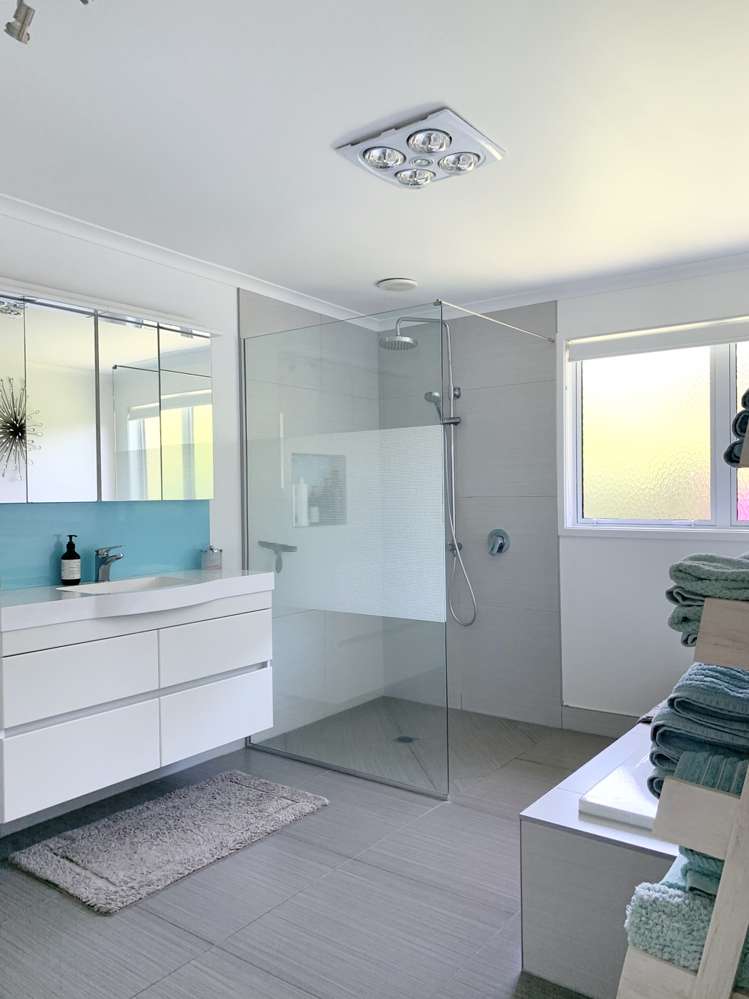 2 Waikaraka Beach Road Tamaterau_15