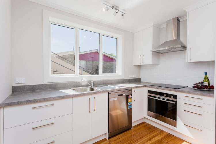 6/13 Prince Albert Road_0
