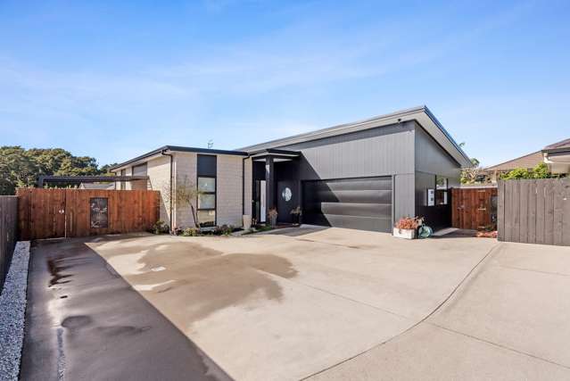 Style, space and all day sun!