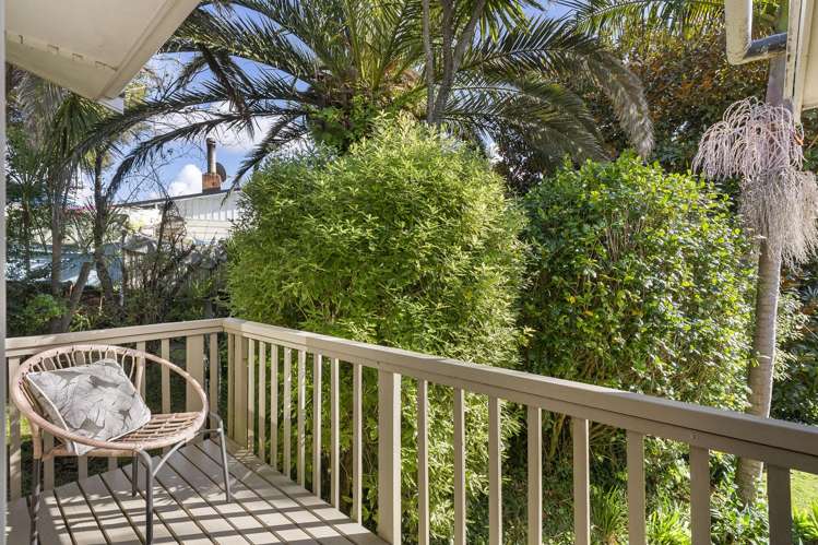 23 St Leonards Road Kelston_9