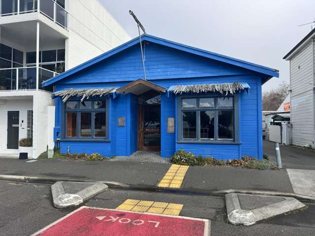 Marine Parade Gem