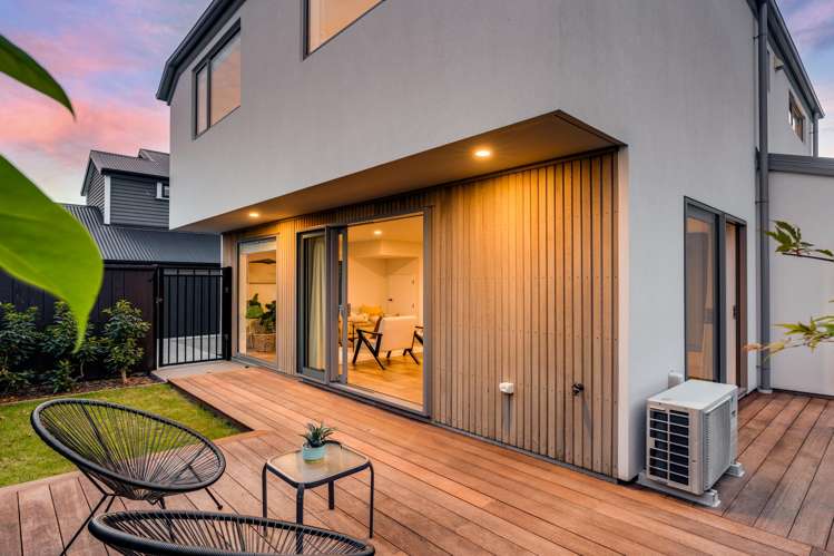 2/525 Madras Street St Albans_11