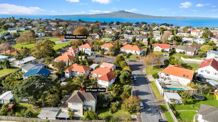 25 Fraser Road Narrow Neck_10