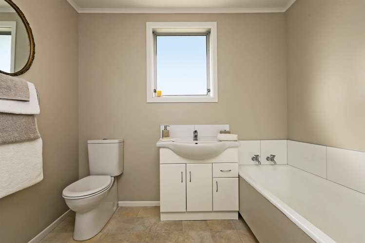 2/308 Market Street South Hastings_6