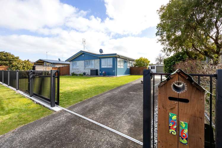 26 Dalton Crescent Dinsdale_0