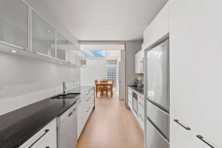 435 Ilam Road Bryndwr_3