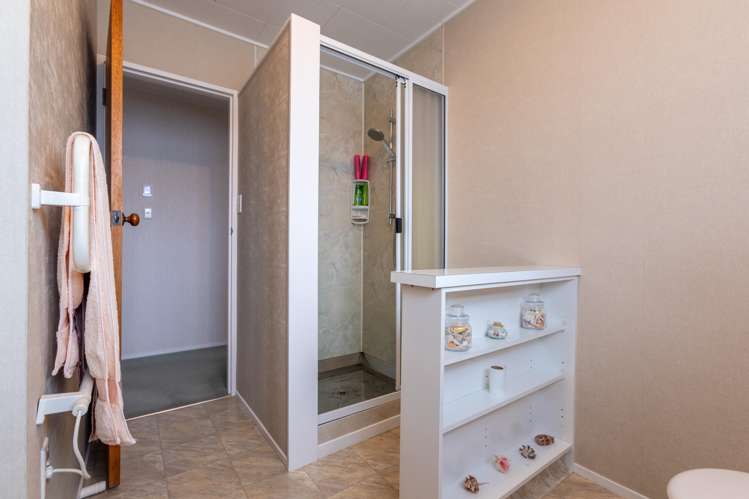 8B Allardice Street Dannevirke_8