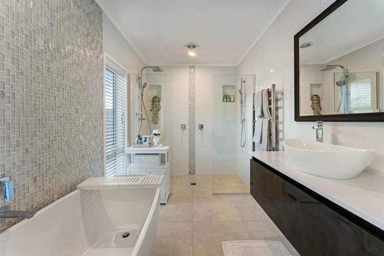 3 Lees Cove Karaka_17