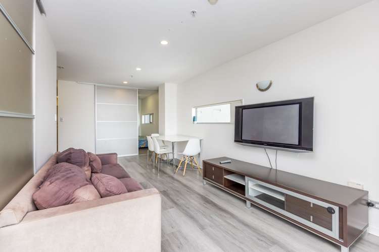 403/17 Vogel Lane Auckland Central_5