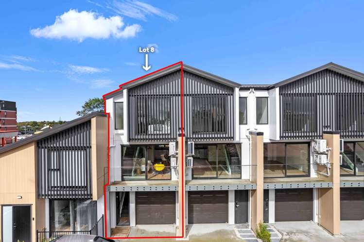 8/1 Waters Place_0