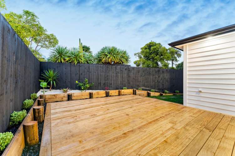 96a Roberts Road Te Atatu South_6