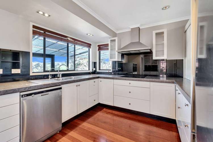 8 Doctors Hill Road Maungaturoto_22