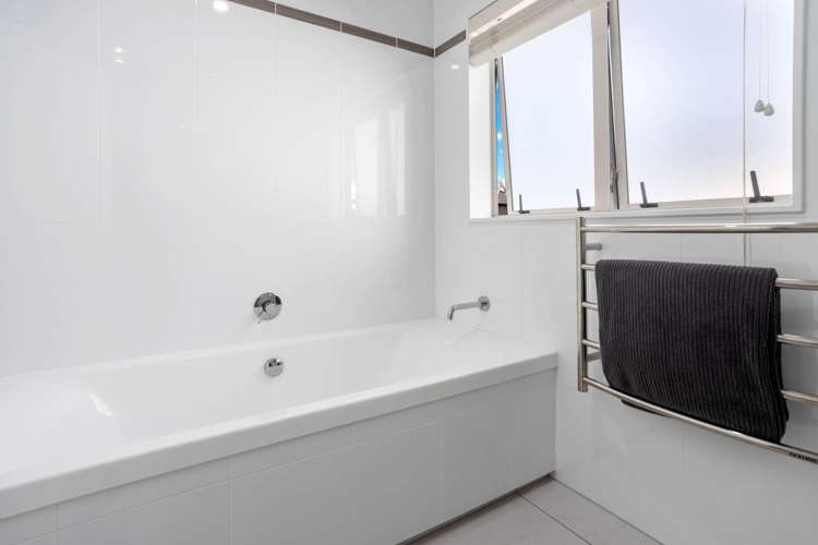 27 Tauoma Crescent Stonefields_18