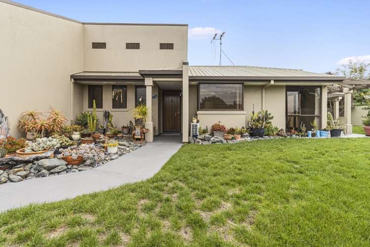 15 Gambia Grove Flagstaff_13