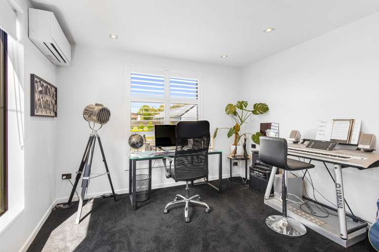 1 Moraine Street Lincoln_19