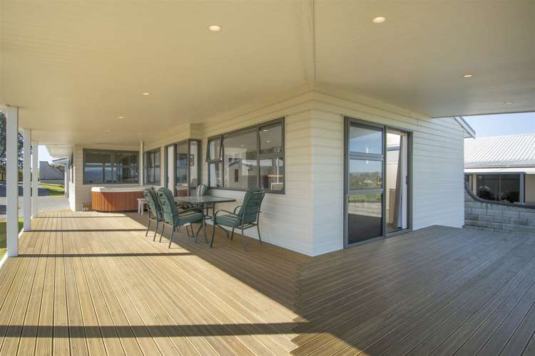 26 Arawa Avenue Maketu_11