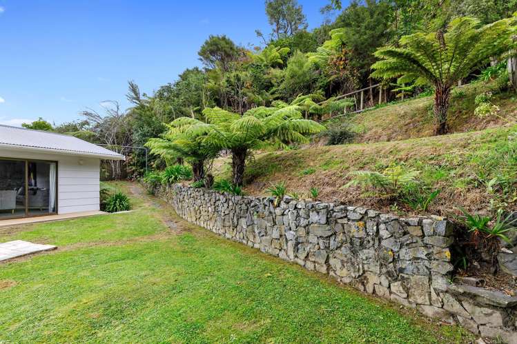 8 Bogle Grove Stokes Valley_21