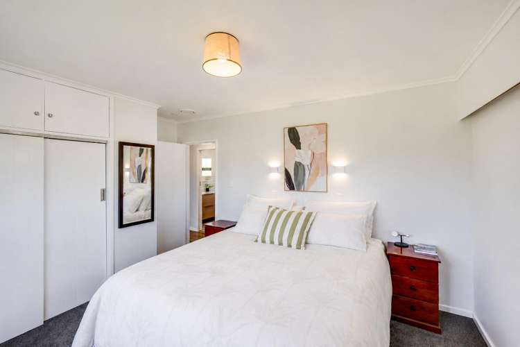 16 Surrey Street Taradale_11