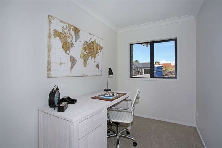 6 Kerr Crescent Patumahoe_16