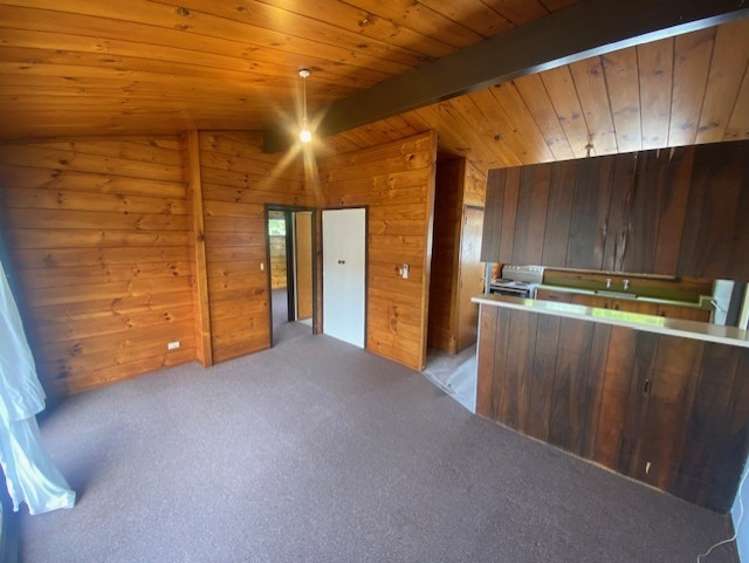 73A Lake Crescent 500063_3