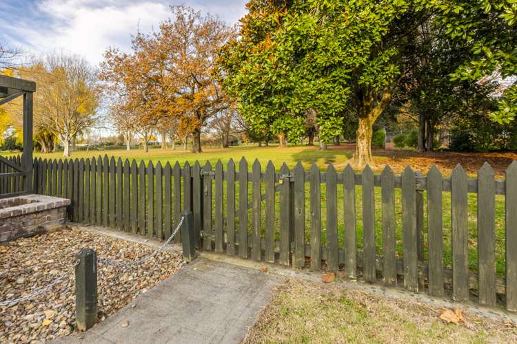 409 Frimley Place Frimley_11