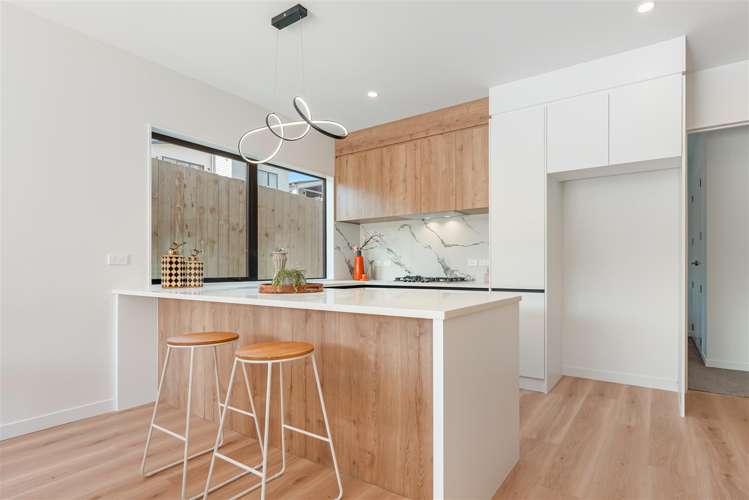 5 whakairo crescent Gulf Harbour_8