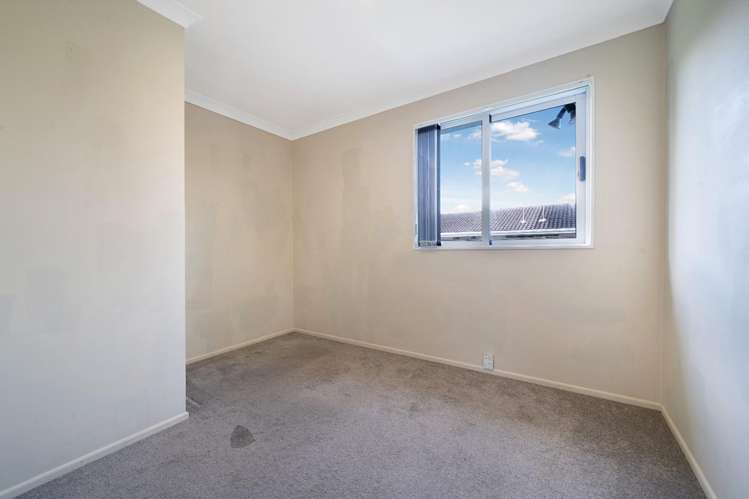 79 Godley Road 1676_6