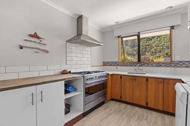 73 Devon Street Picton_4