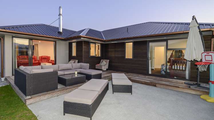 6 Glenfield Avenue Twizel_1