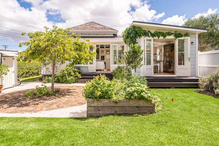 116 Victoria Road Devonport_21