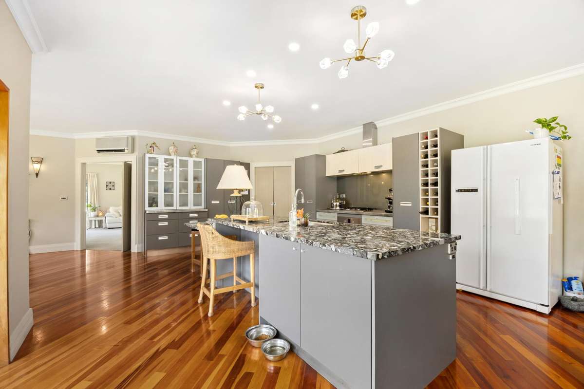 251 Whitehills Road_4