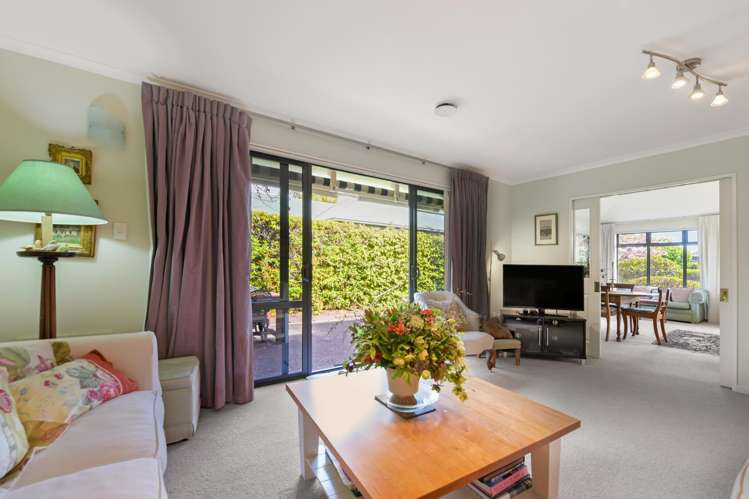 5 Di Pierri Way The Wood_9