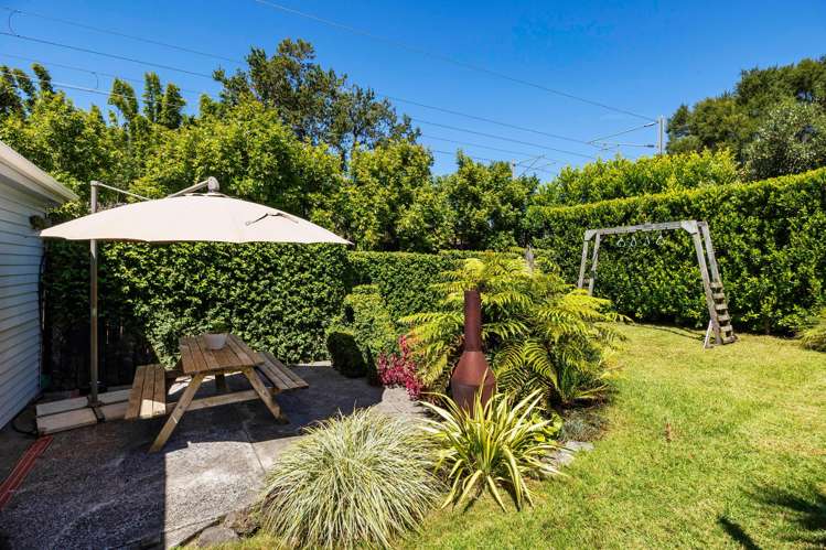 7 Thomas Avenue Mount Albert_21