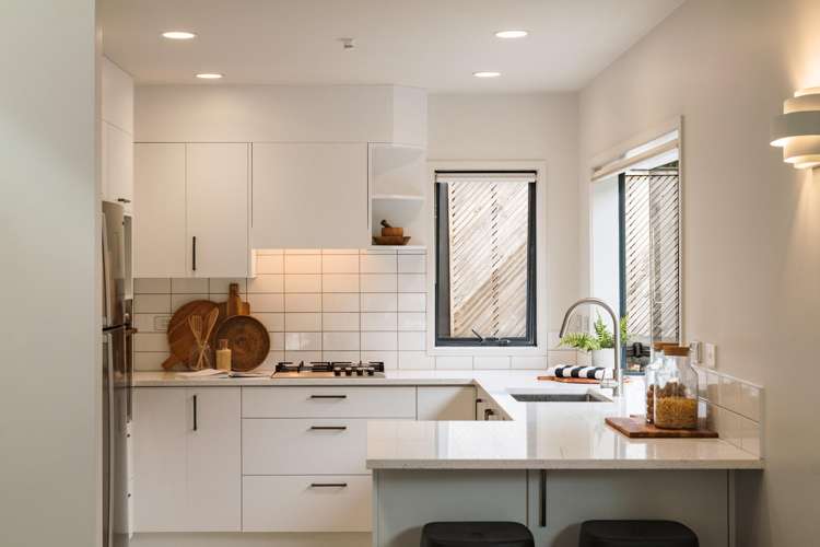 15B La Roche Place Northcote_11