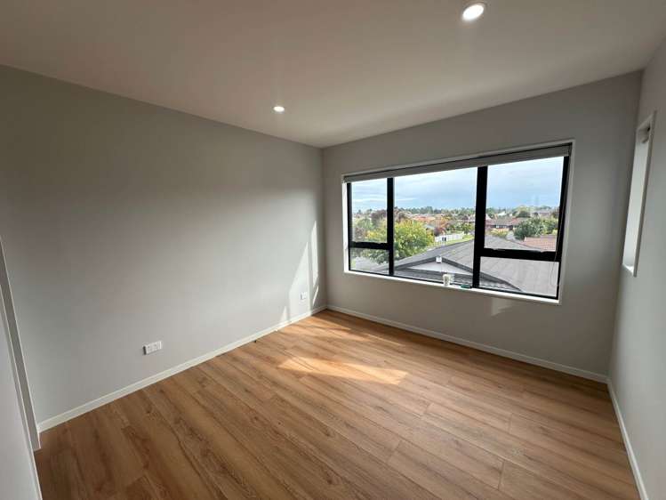 43B Mirrabooka Avenue Botany Downs_5