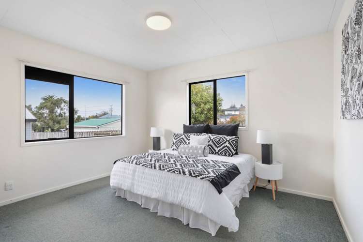 3/20 Woodward Avenue Mangere Bridge_11