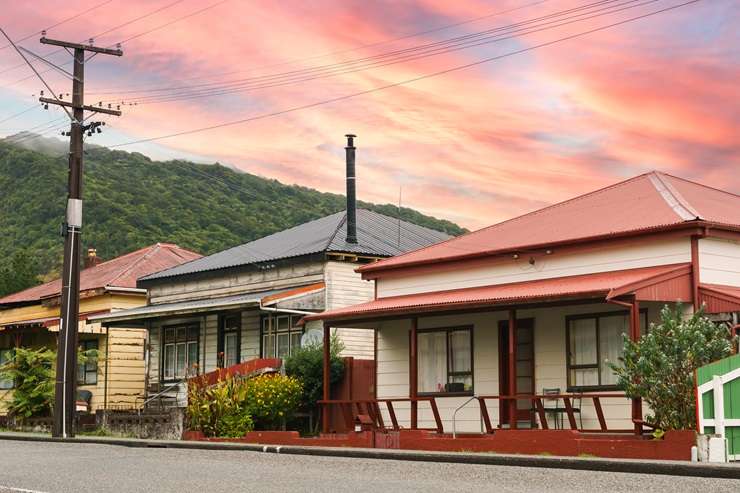 Queenstown-Lakes homeowners were $77,000 richer at the end of 2024, although some suburbs in the wealthy district enjoyed $300,000-plus property value growth. Photo / Getty Images