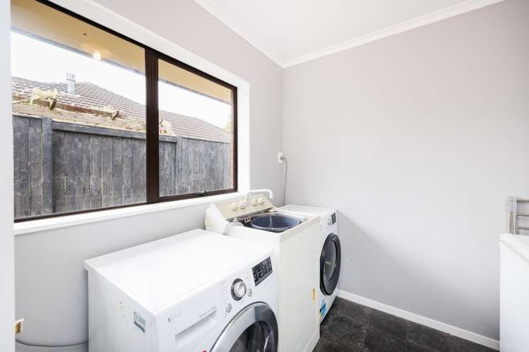 77 Pacific Drive Fitzherbert_18