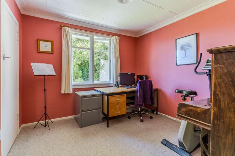 8 Roy Crescent Concord_13