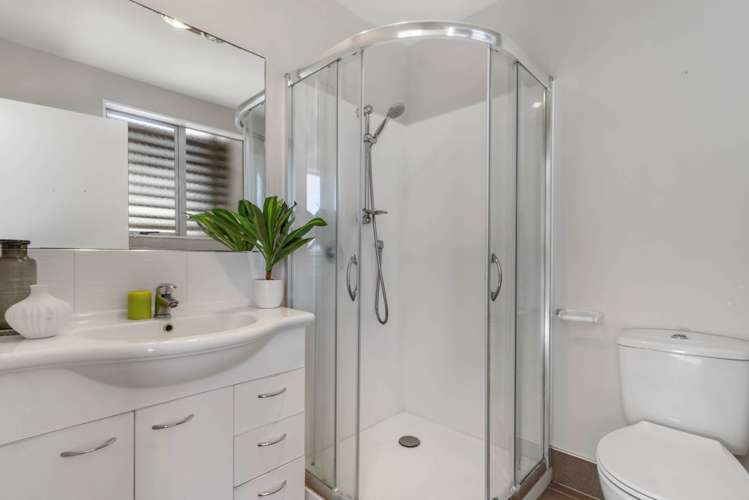 22 Zabeel Crescent Takanini_10