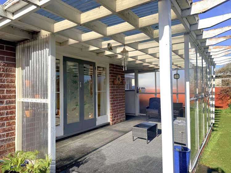 7 Gilbert Road Paroa_22