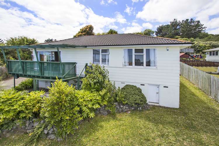 4 Omapere Street Waitangirua_18