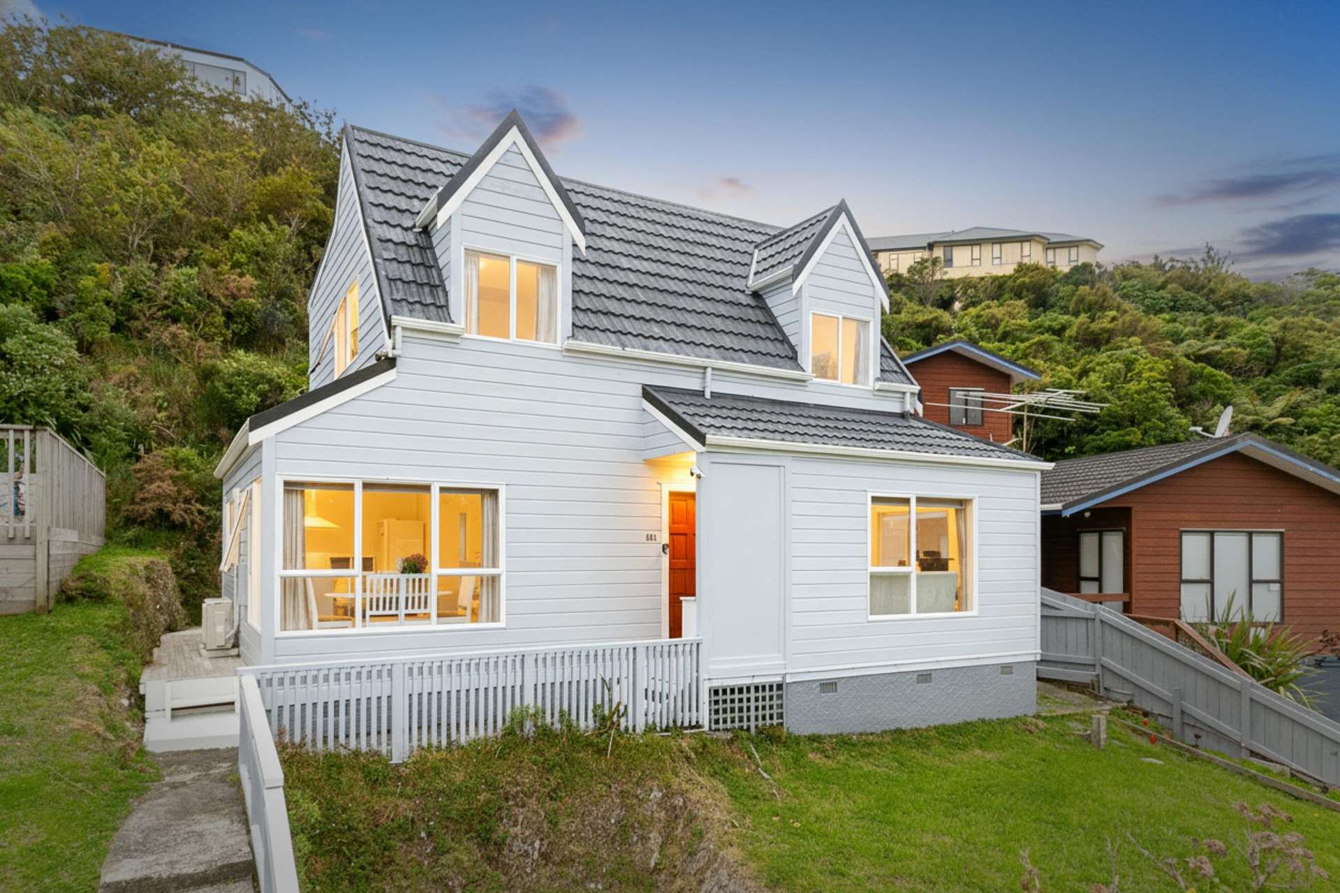 61A Woodhouse Avenue Karori_0