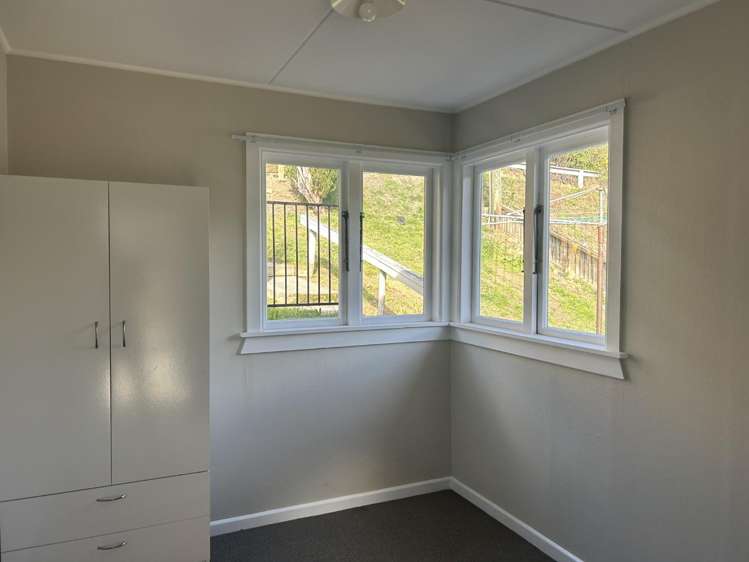22 Hampden Street 10728_12