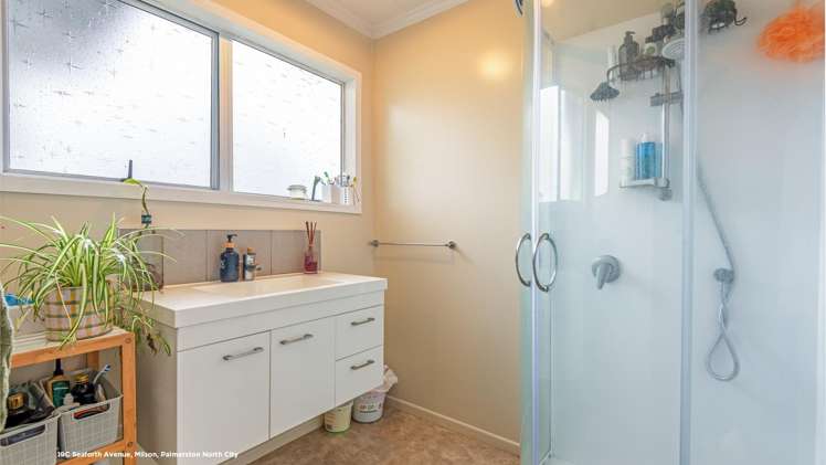 19 Seaforth Avenue Milson_20