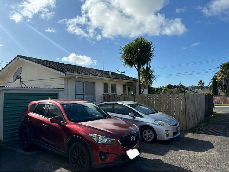 1/89 Bruce Mclaren Road Henderson_11